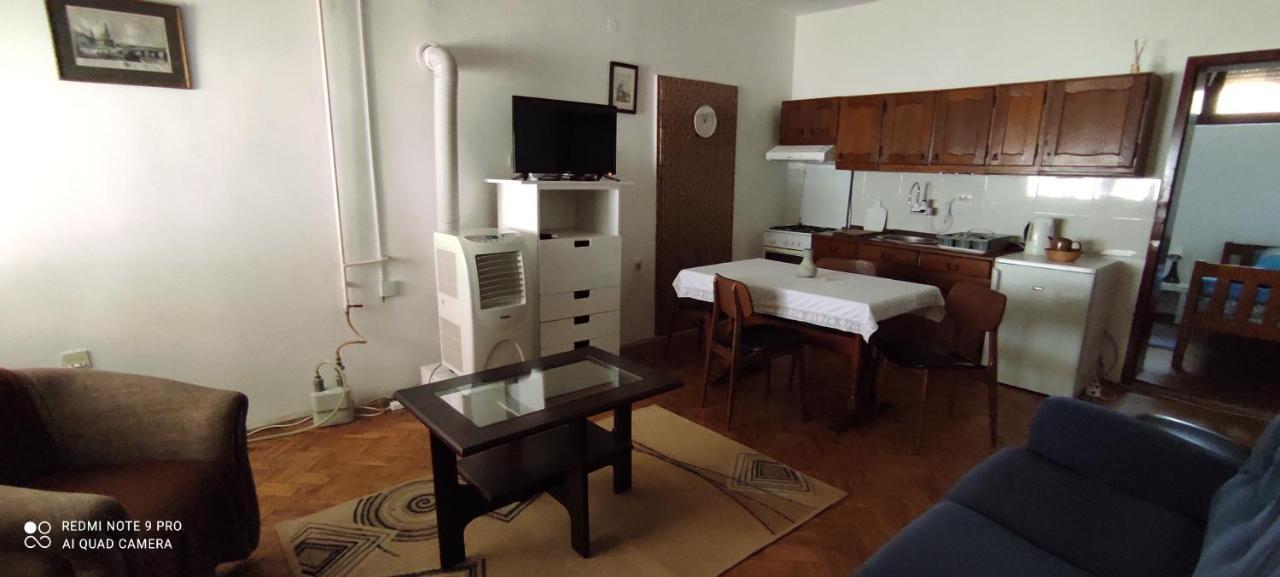 Apartmani Banatski Konak Zrenjanin Eksteriør billede